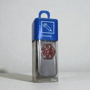 ACU-LIFE NWT Medical ID Necklace Diabetic Chain Dogtag Alert